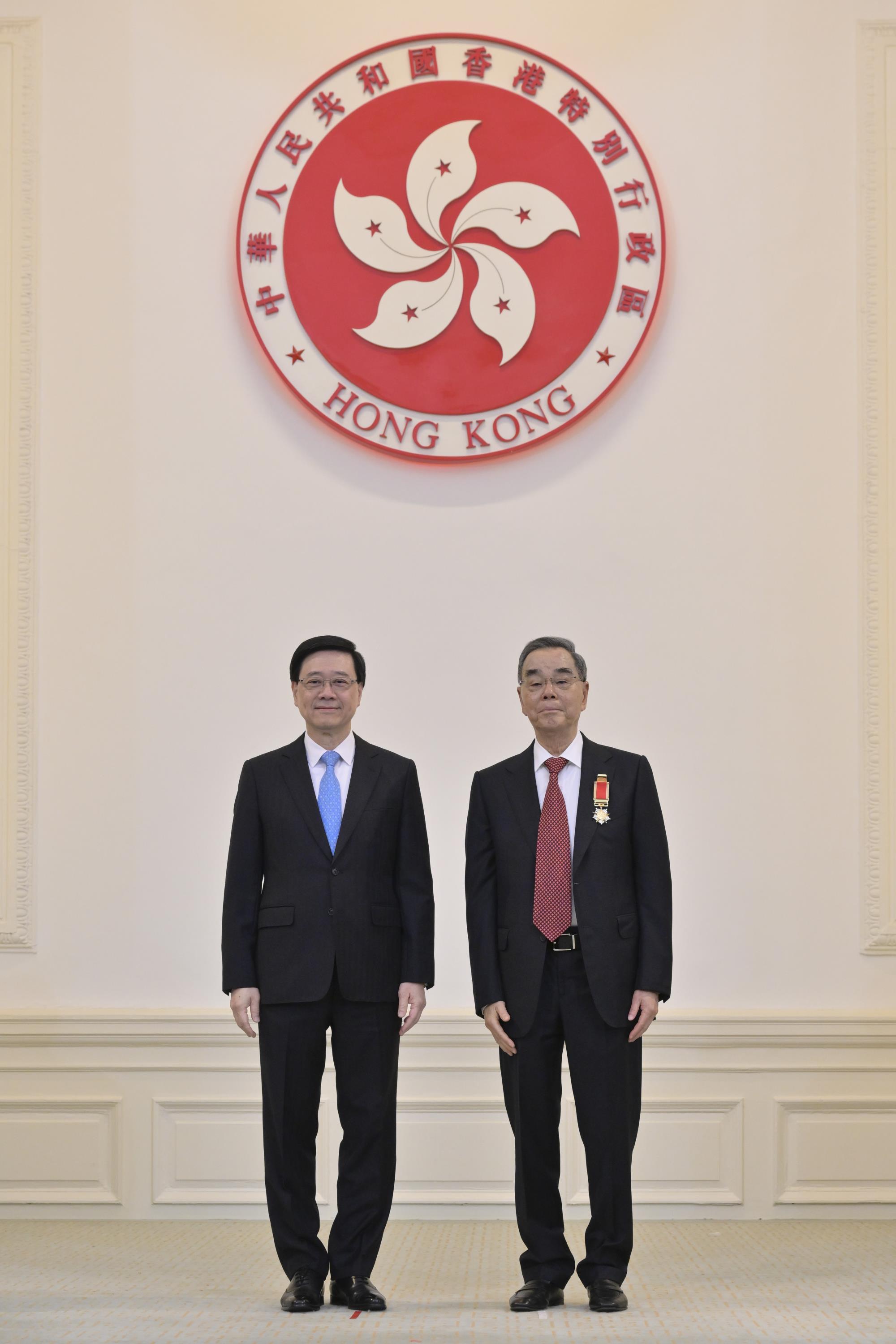 2024年，林树哲先生获颁大紫荆勋章.jpg